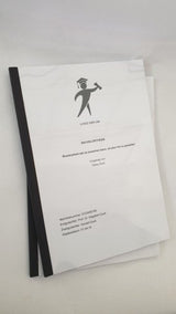 Abschlussarbeit Fastback Bindung: Eine Abschlussarbeit mit weißem, bedrucktem Cover und einem breiten, schwarzen Klebebandstreifen am linken Rand, der die Bindung darstellt, in Wiesbaden bei City Medien Einkaufswelt für Partner