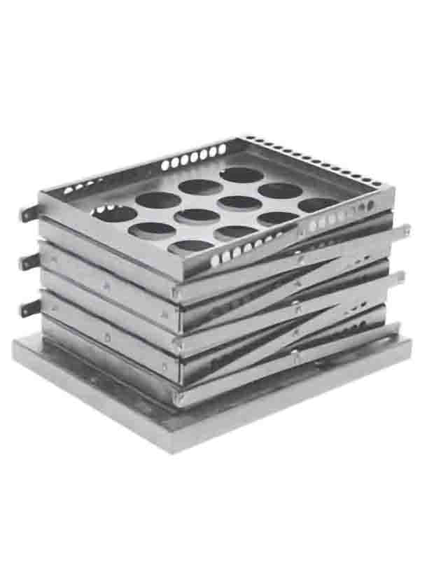 Prospektständer Zed Up Lite: Der Prospektständer ist vollständig zusammengeklappt. Die graue Metallkonstruktion ist zu einem kompakten, rechteckigen Paket gefaltet, in Wiesbaden bei City Medien Einkaufswelt für Partner