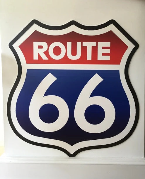 Hartschaumplatte – bedrucktes Schild im „Route 66“-Design, konturgeschnitten, stabile Leichtbauplatte für Innen- und Außenbereich in Wiesbaden von City Medien Einkaufswelt für Partner günstig kaufen, drucken lassen, online preiswert bestellen – Werbeschilder, Dekoplatten, Konturschnitt
