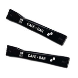 Rohrzuckersticks 3,6 g – schwarze Portionssticks 10 x 2 cm mit Aufdruck „Cafe Bar“ und Kaffeebohnen, beidseitig bedruckt in Wiesbaden von City Medien Einkaufswelt für Partner günstig kaufen, drucken lassen, online preiswert bestellen – Gastronomiebedarf, Promotion, Werbemittel
